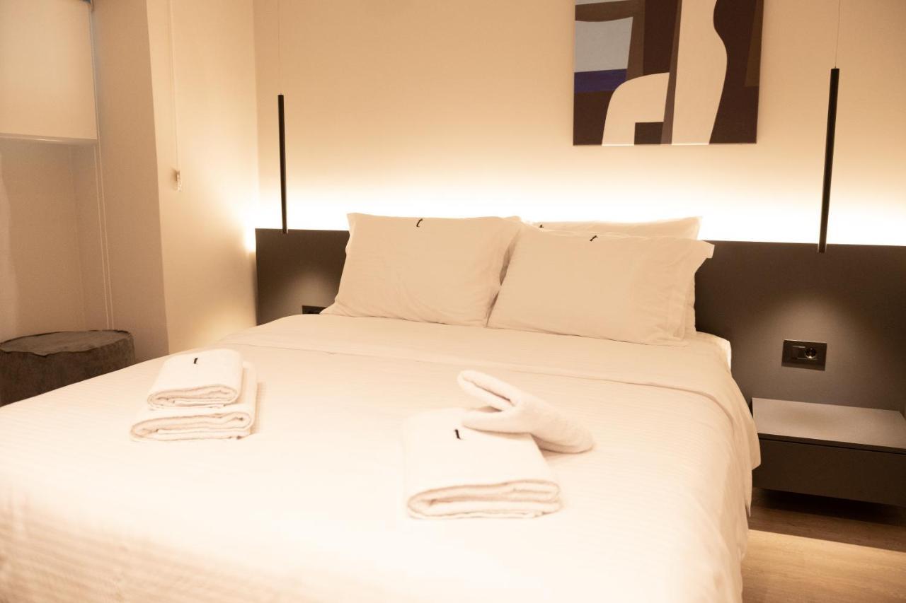 Taskou Luxury Suites เทสซาโลนิกิ ภายนอก รูปภาพ