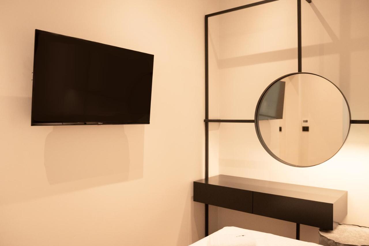 Taskou Luxury Suites เทสซาโลนิกิ ภายนอก รูปภาพ