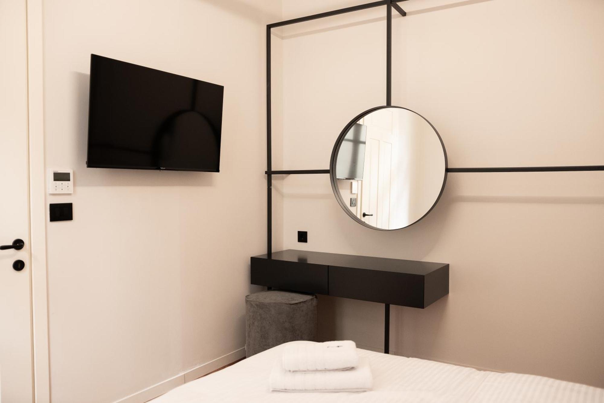 Taskou Luxury Suites เทสซาโลนิกิ ภายนอก รูปภาพ