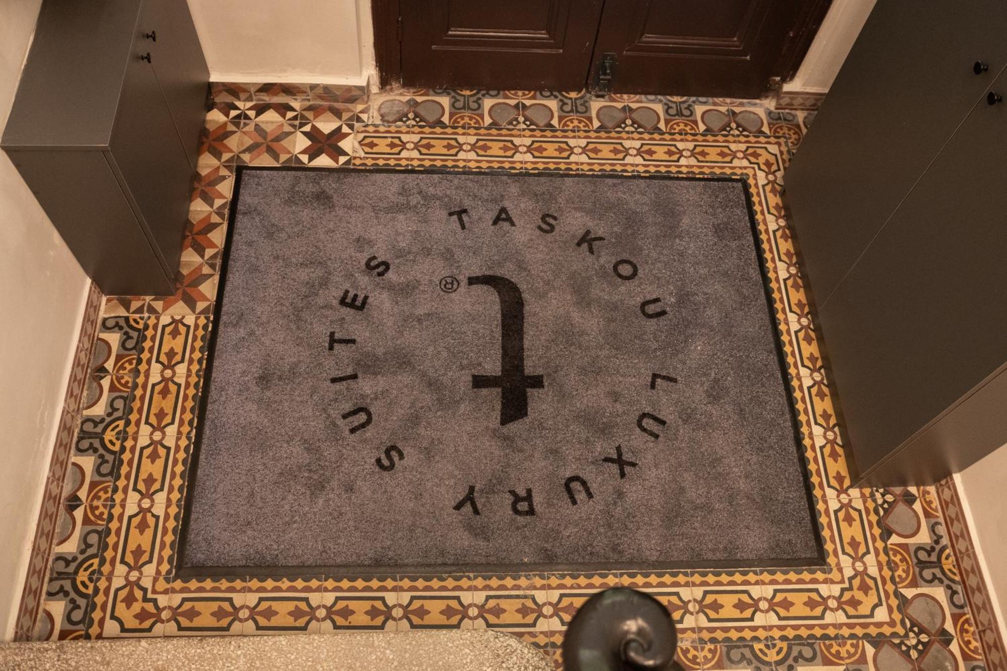 Taskou Luxury Suites เทสซาโลนิกิ ภายนอก รูปภาพ